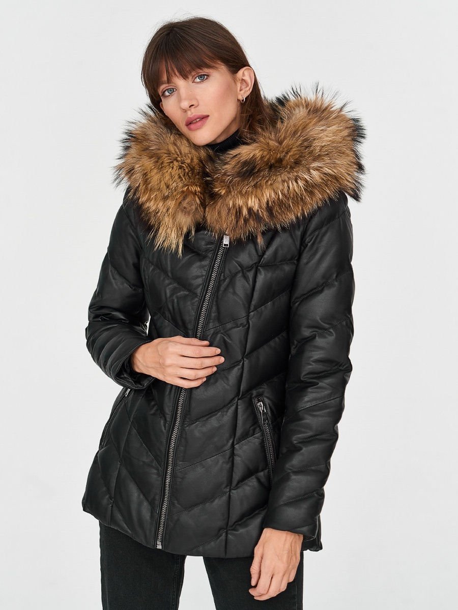 Кожаный пуховик Снежная Королева