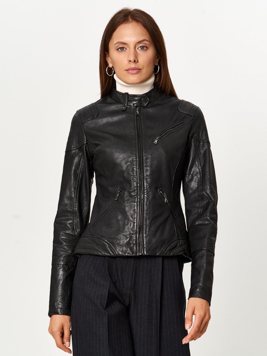 Утепленная кожаная куртка женская