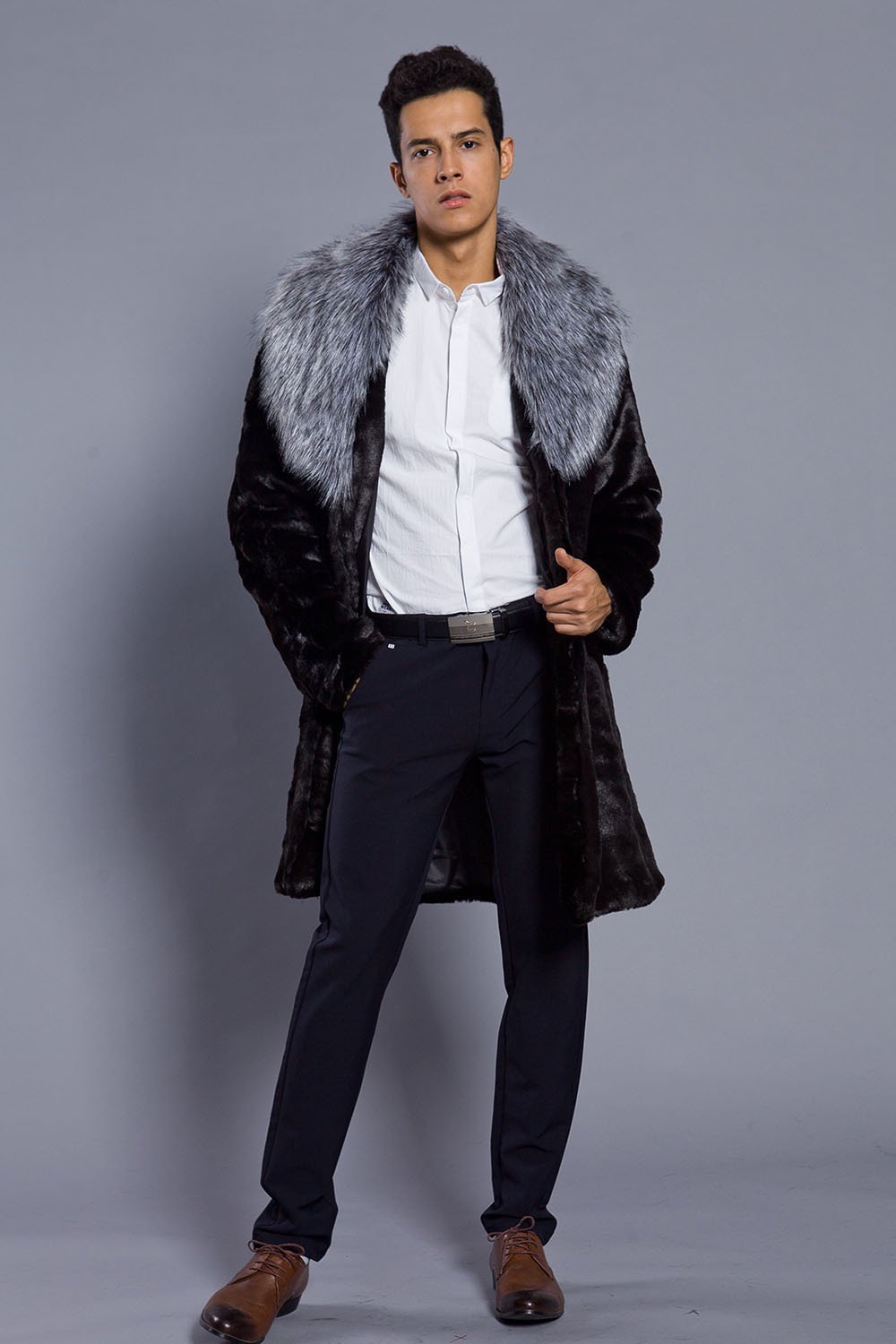 Куртка Херман кожаная с мехом волка