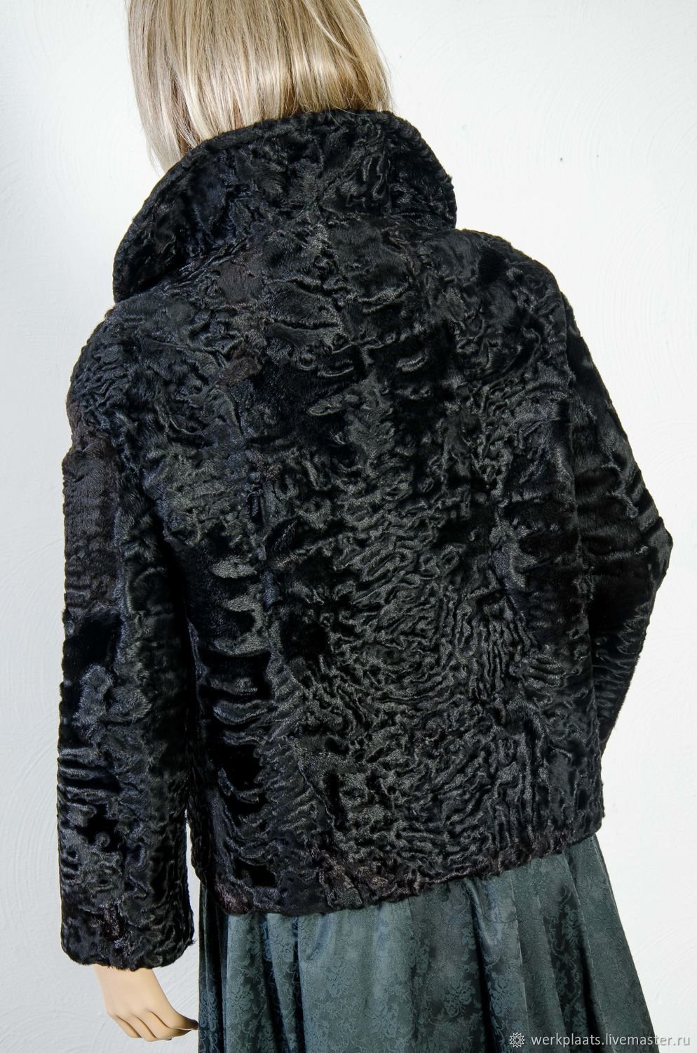 Куртка из каракуля 03 fur Fashion industry