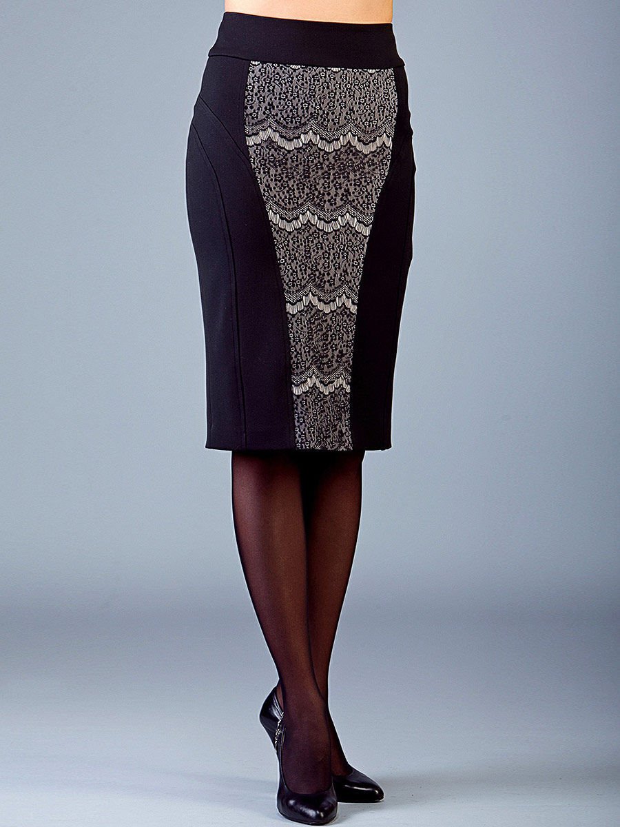 Юбка с гипюровой вставкой
