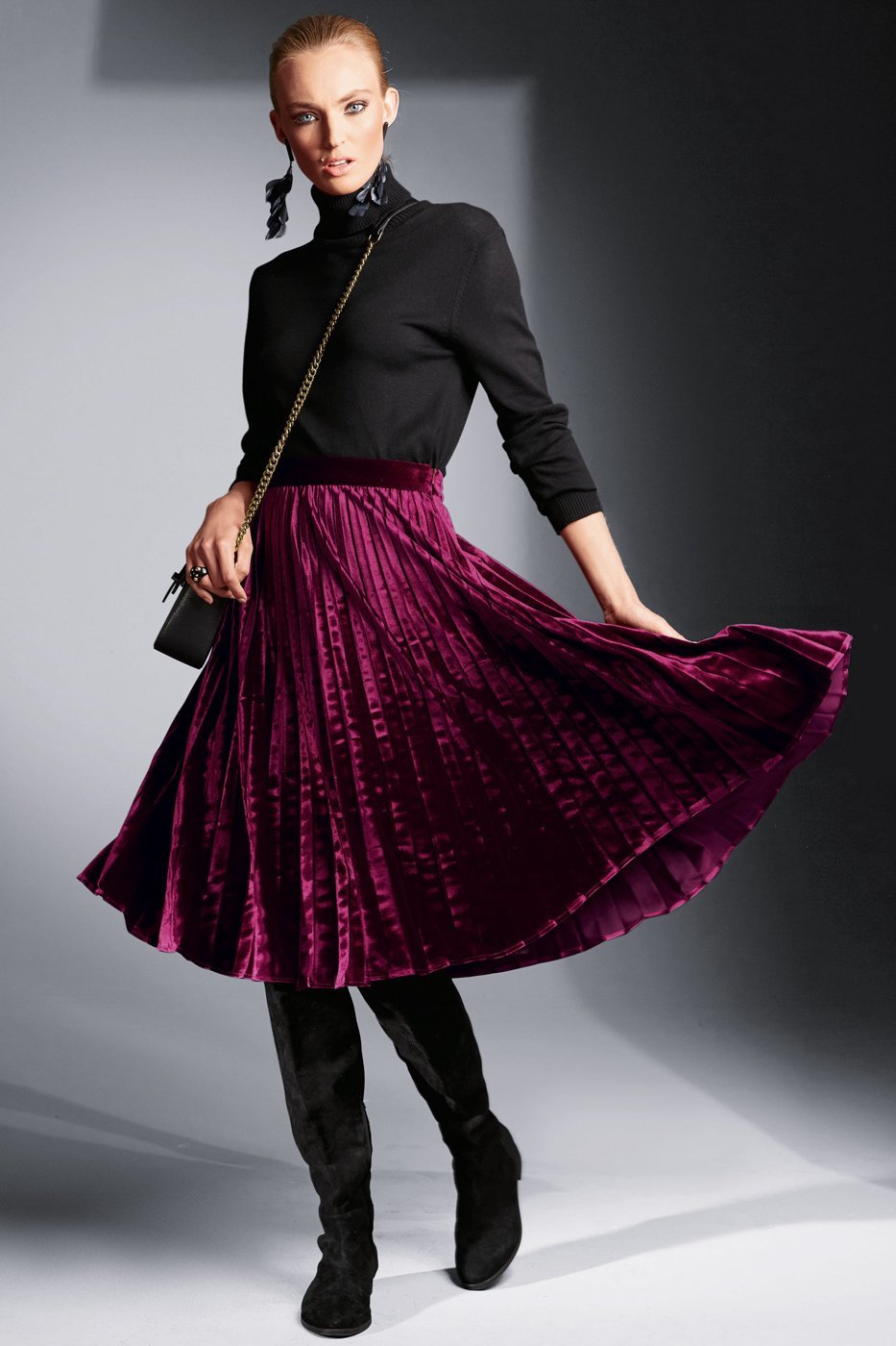 Бордовая юбка плиссе