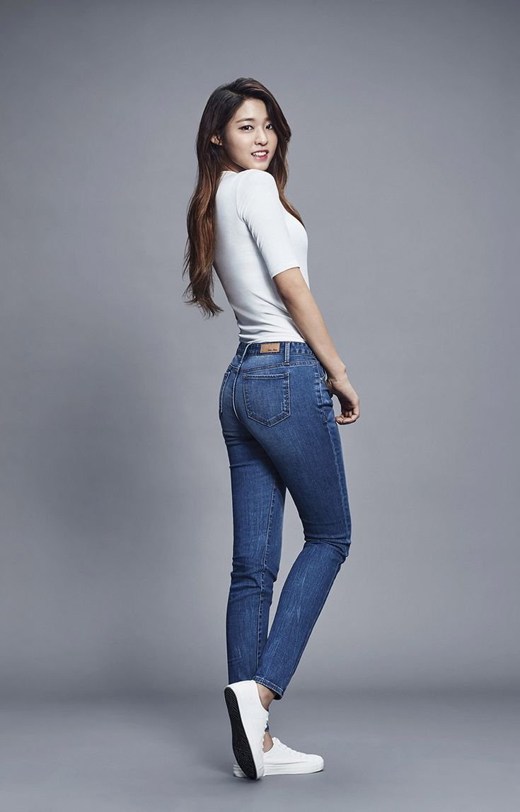 Ли Бинбин в джинсах