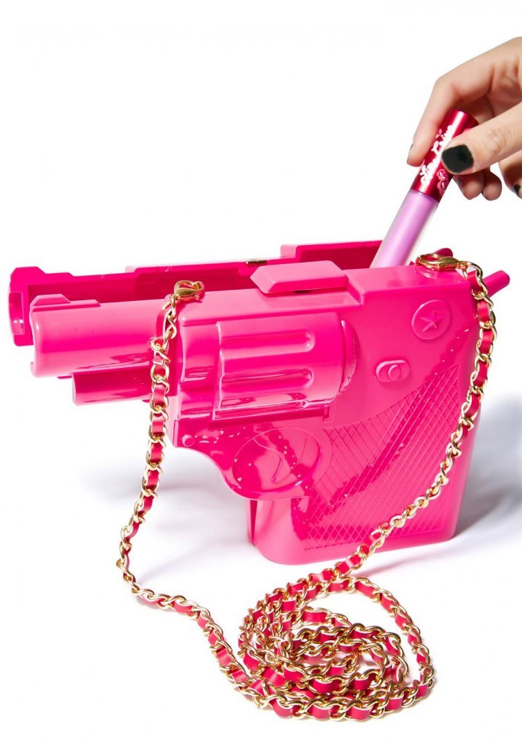Сумка в виде пистолета женская