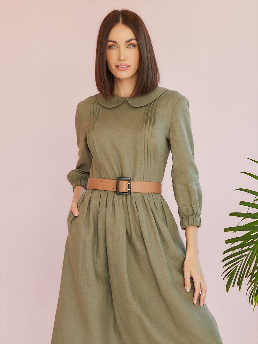 Костюм оливкового цвета женский