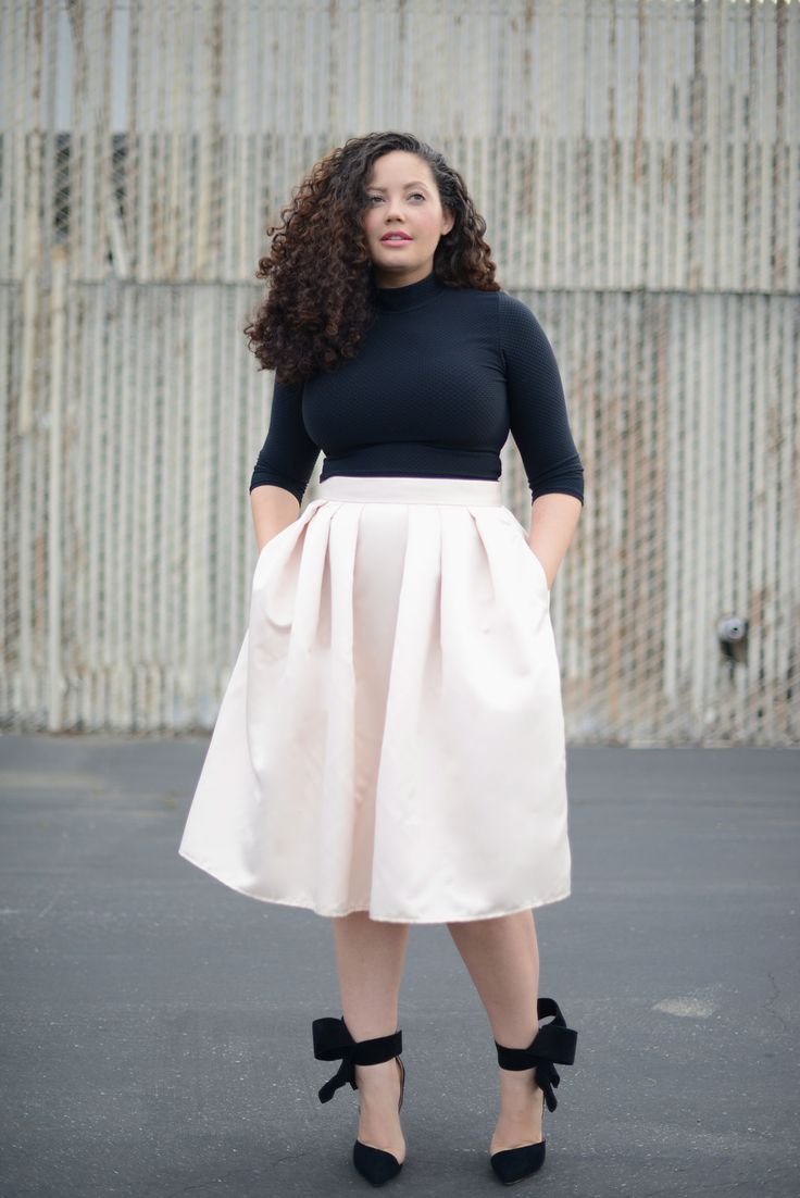 Яркий образ на лето 2022 на полную девушку