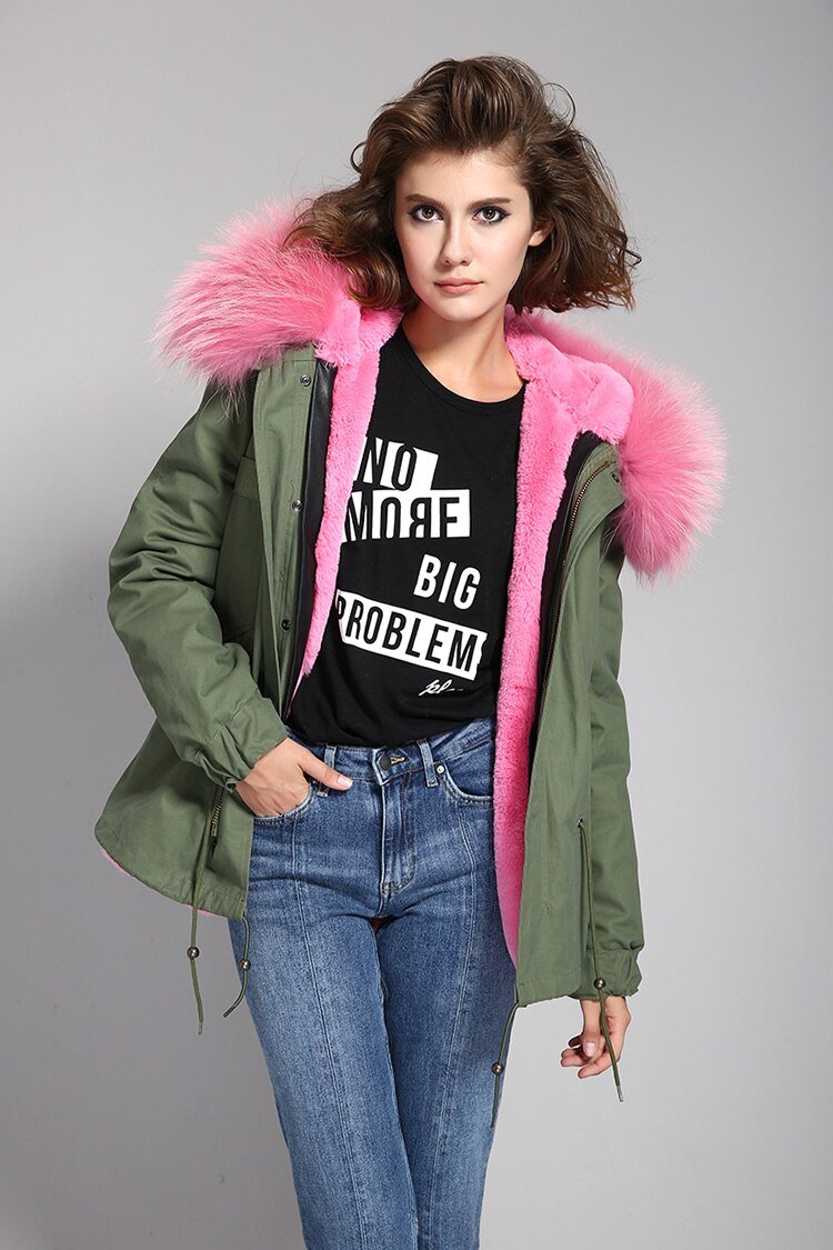 Куртка с розовым мехом
