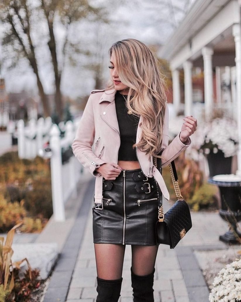 Фиолетовая кожаная юбка