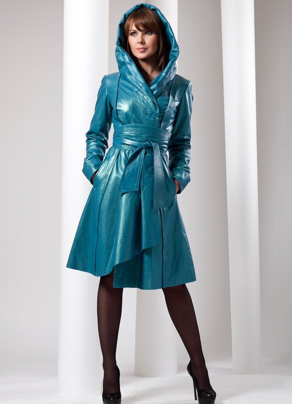 Плащ лаковый Тринити