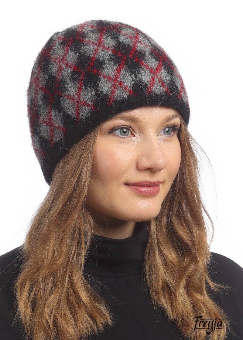 Шапка казачка женская вязаная