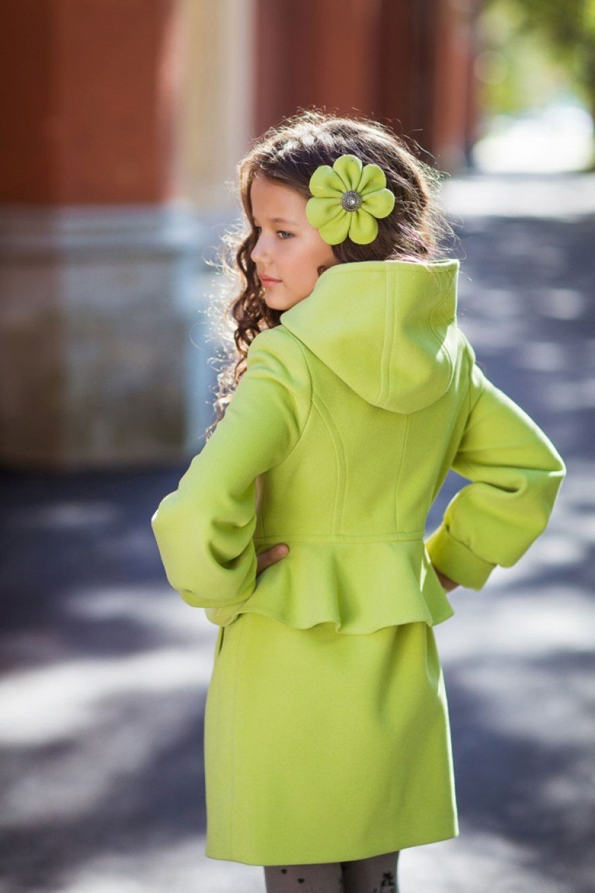 Пальто для девочки подростка на осень