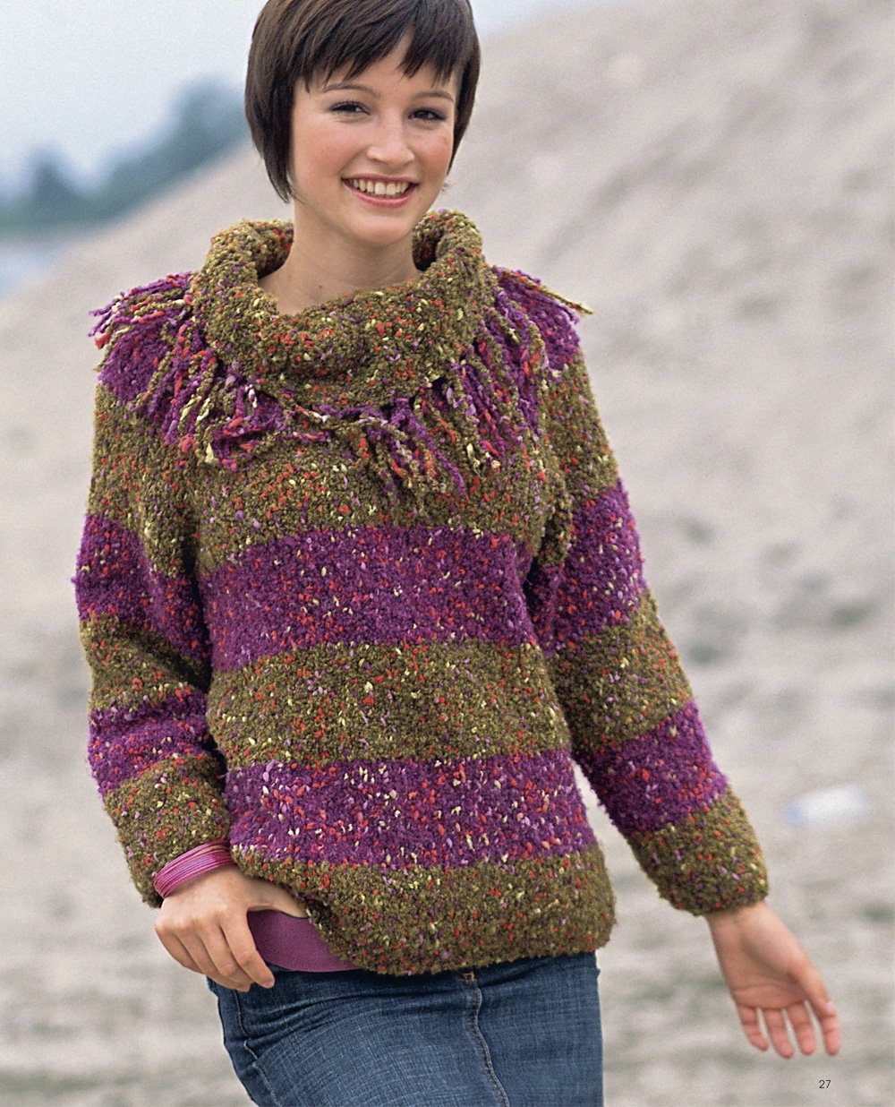 Свитер из буклированной пряжи