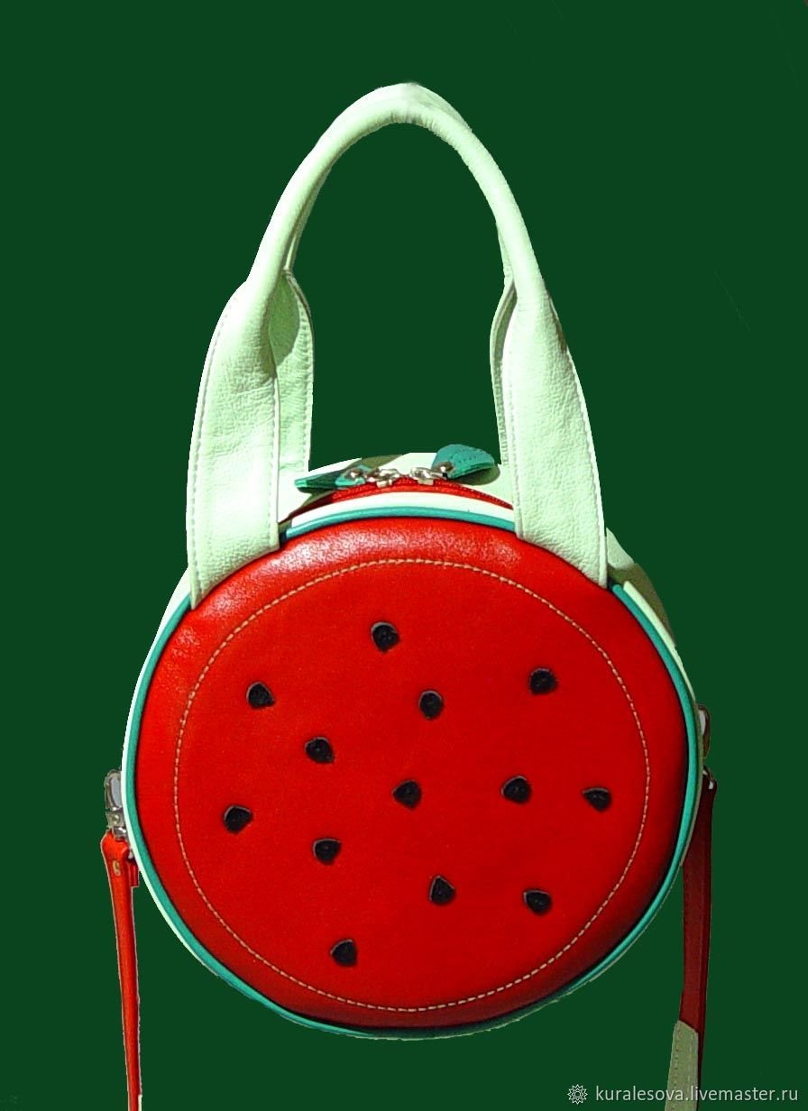 Сумка в виде ягоды