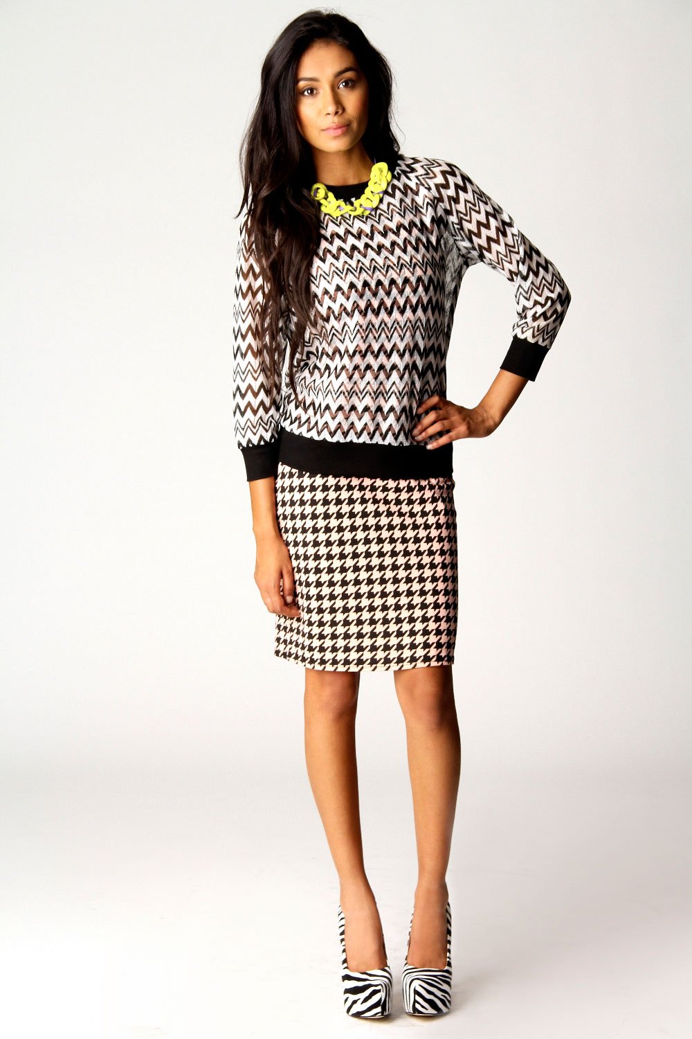 Юбка с оборкой в гусиную лапку