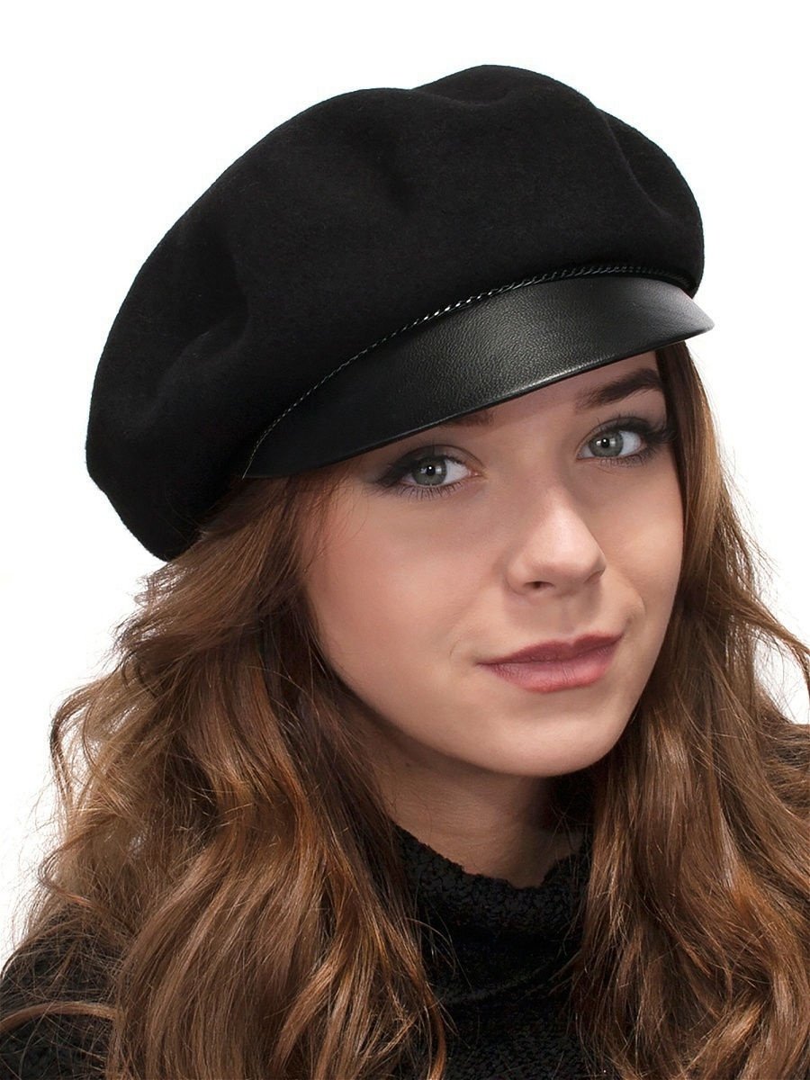 Французская беретка француженка