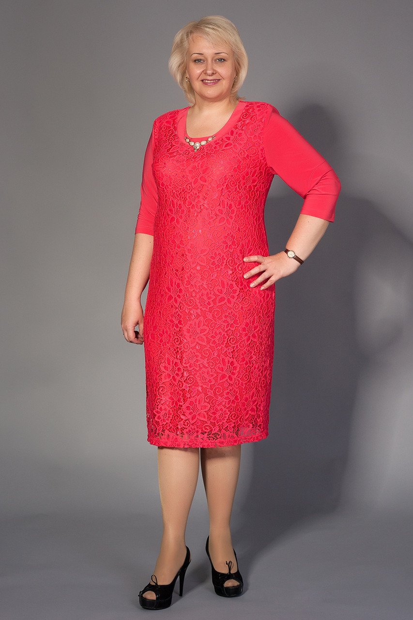 Нарядные платья для женщин