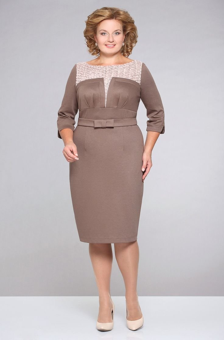 Платье из бархата для полных женщин