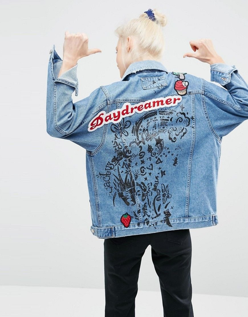 Джинсовая куртка с надписями