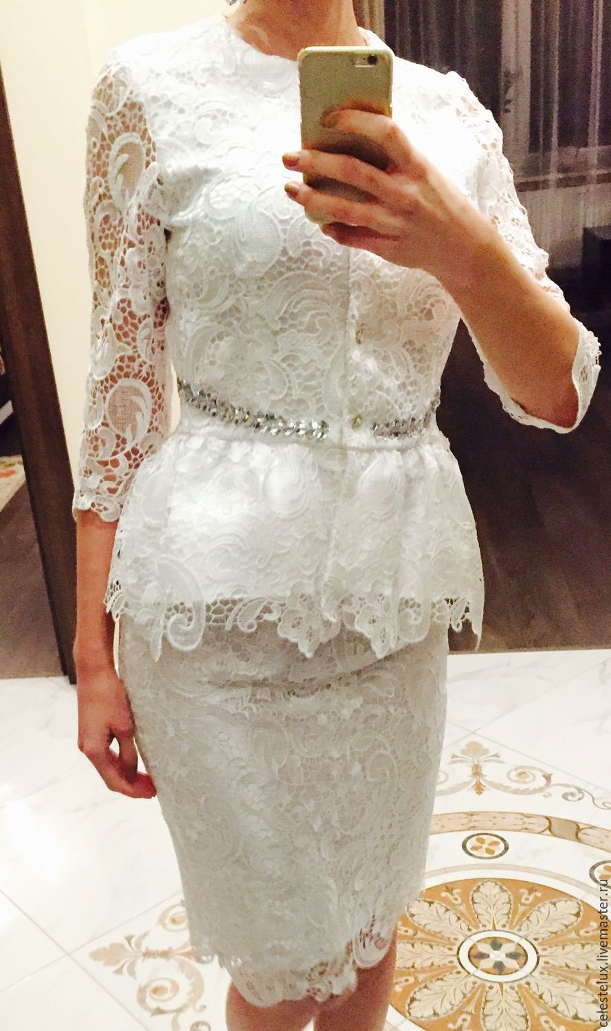 Гипюровый костюм с юбкой