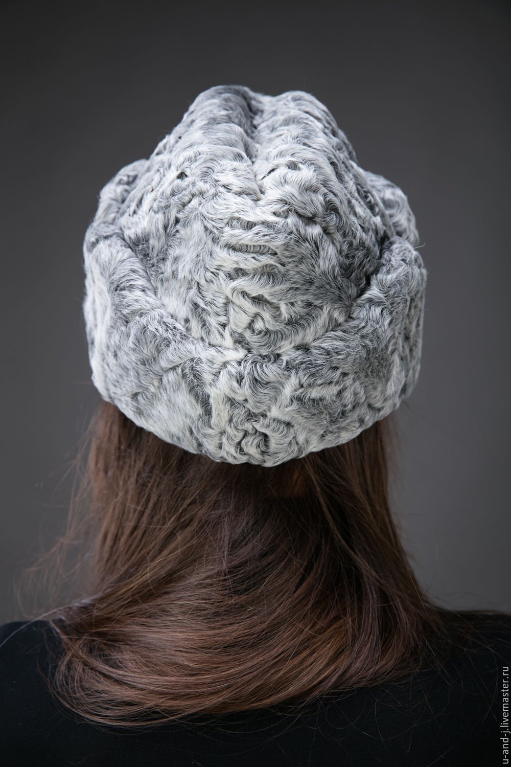 Пилотка из каракульчи