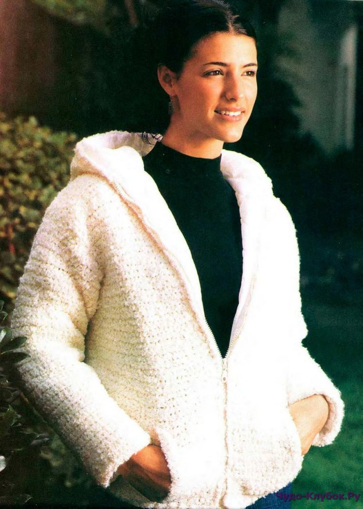 Куртка на крючке