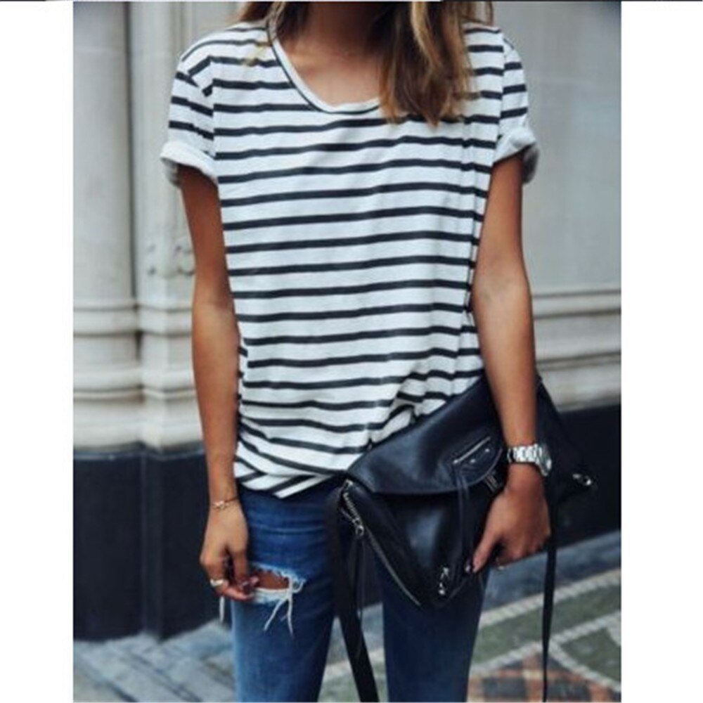 Стильные Луки с футболками