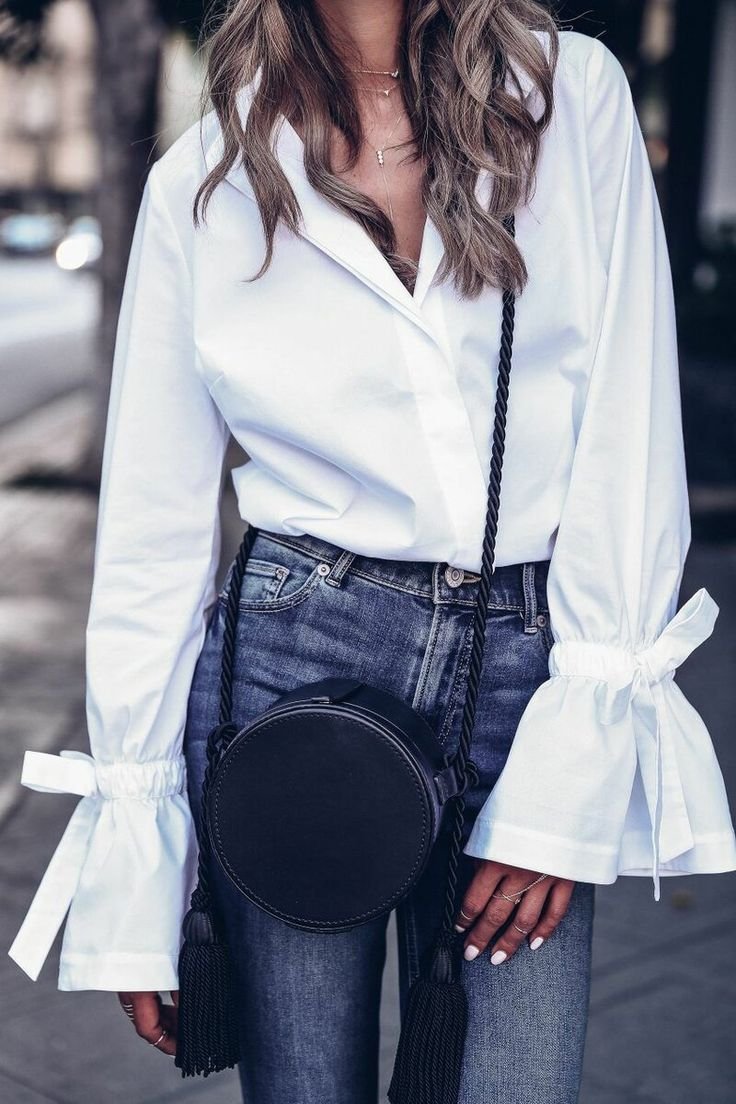 Образы с белой футболкой