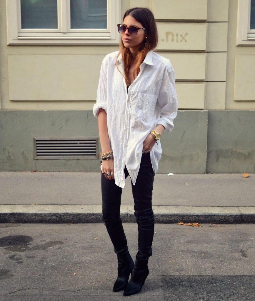 Джинсы с черной блузкой