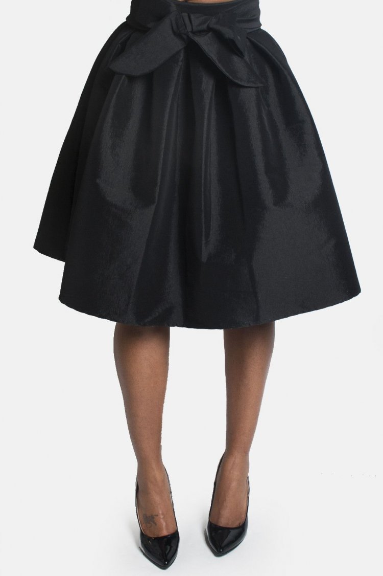 Платье из тафты с пышной юбкой