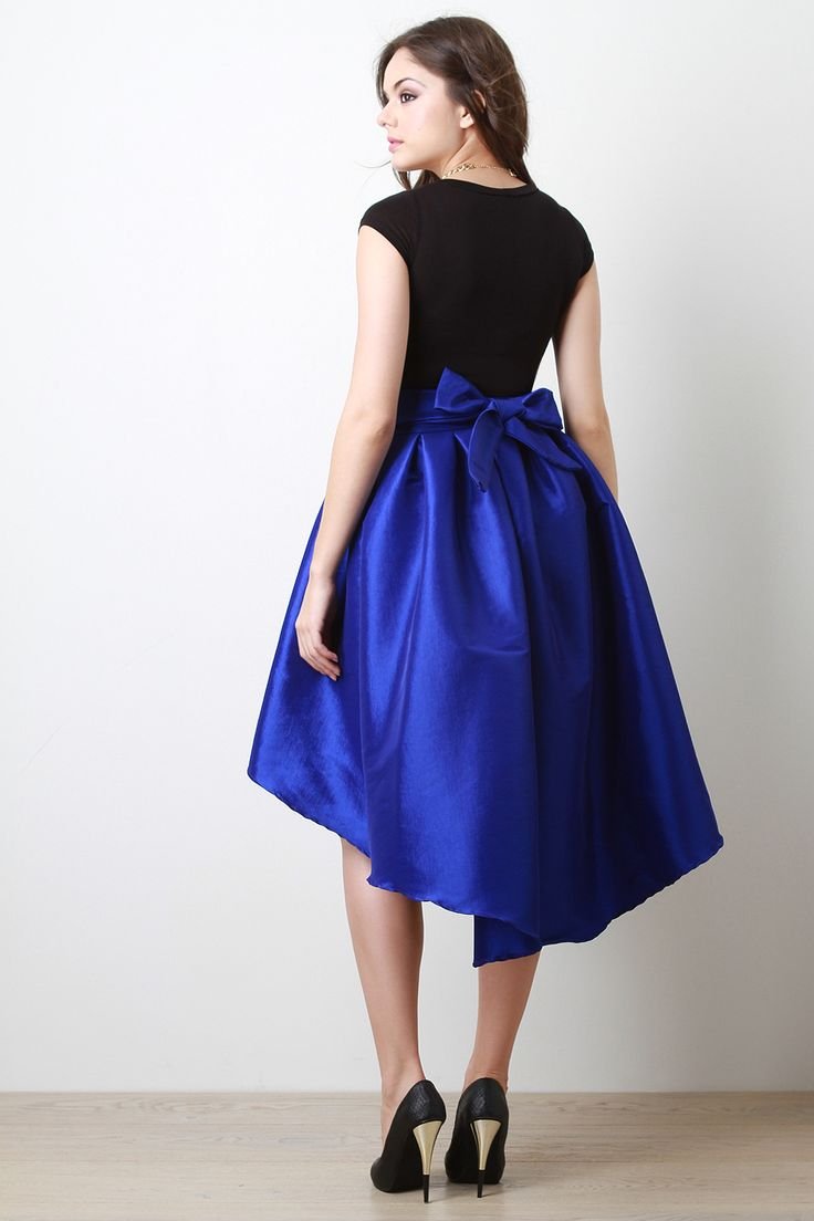 Платье из тафты с пышной юбкой