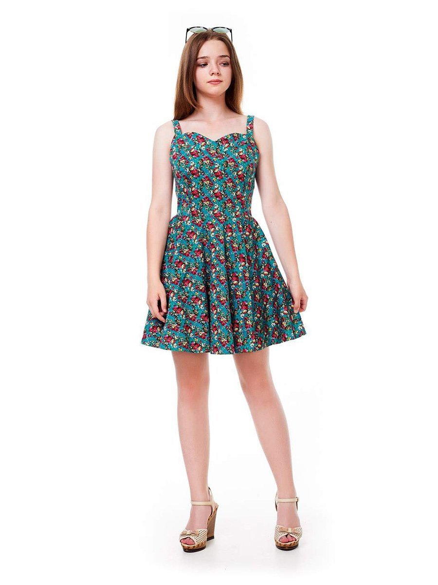Яркое летнее платье короткое