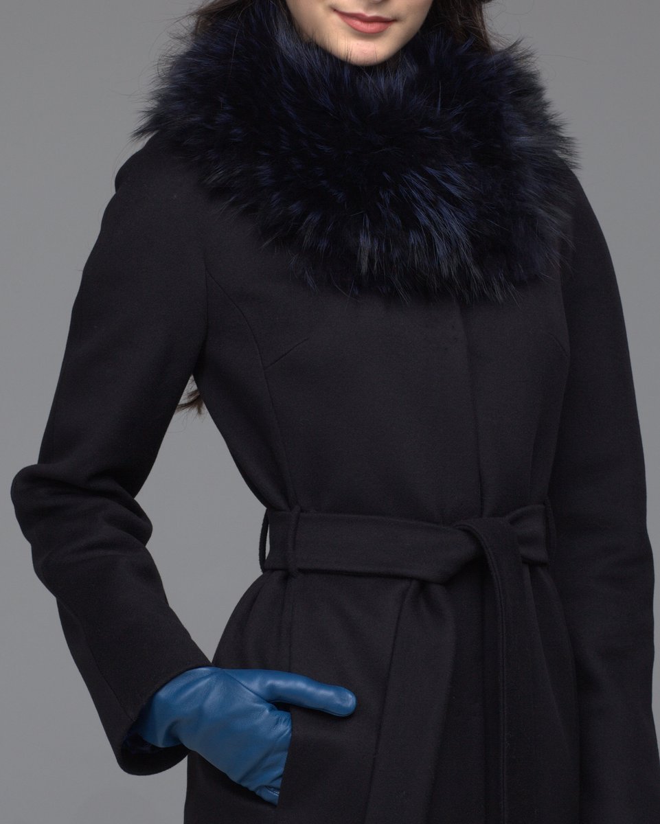 Кожаная куртка с норковым воротником