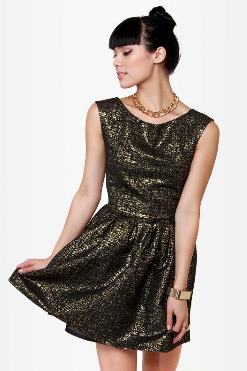 Платье из парчи