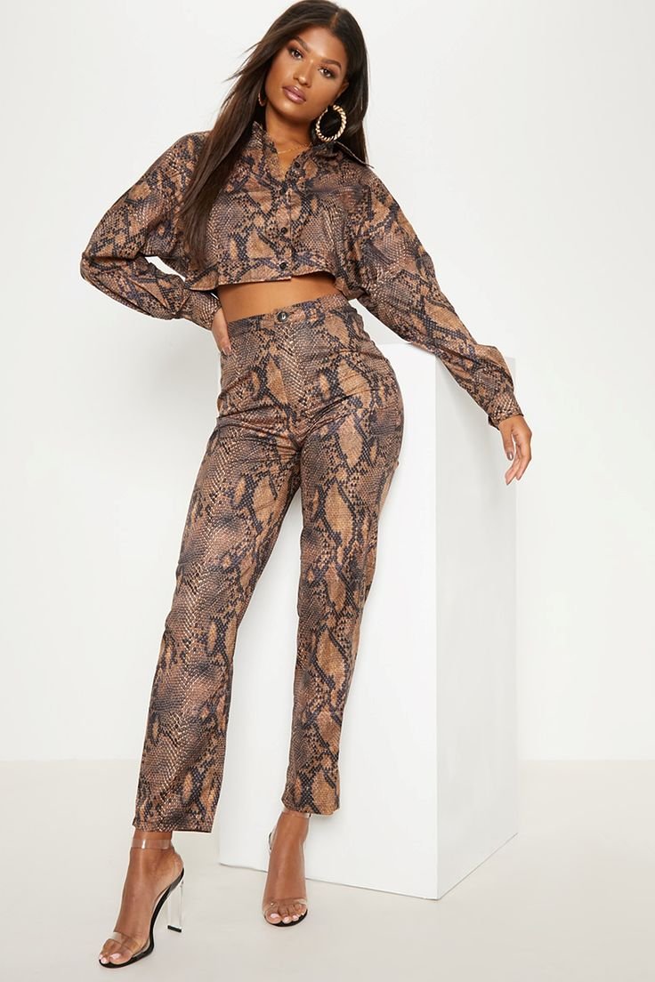 Леггинсы с змеиным принтом кожаные модны ли в 2021 году