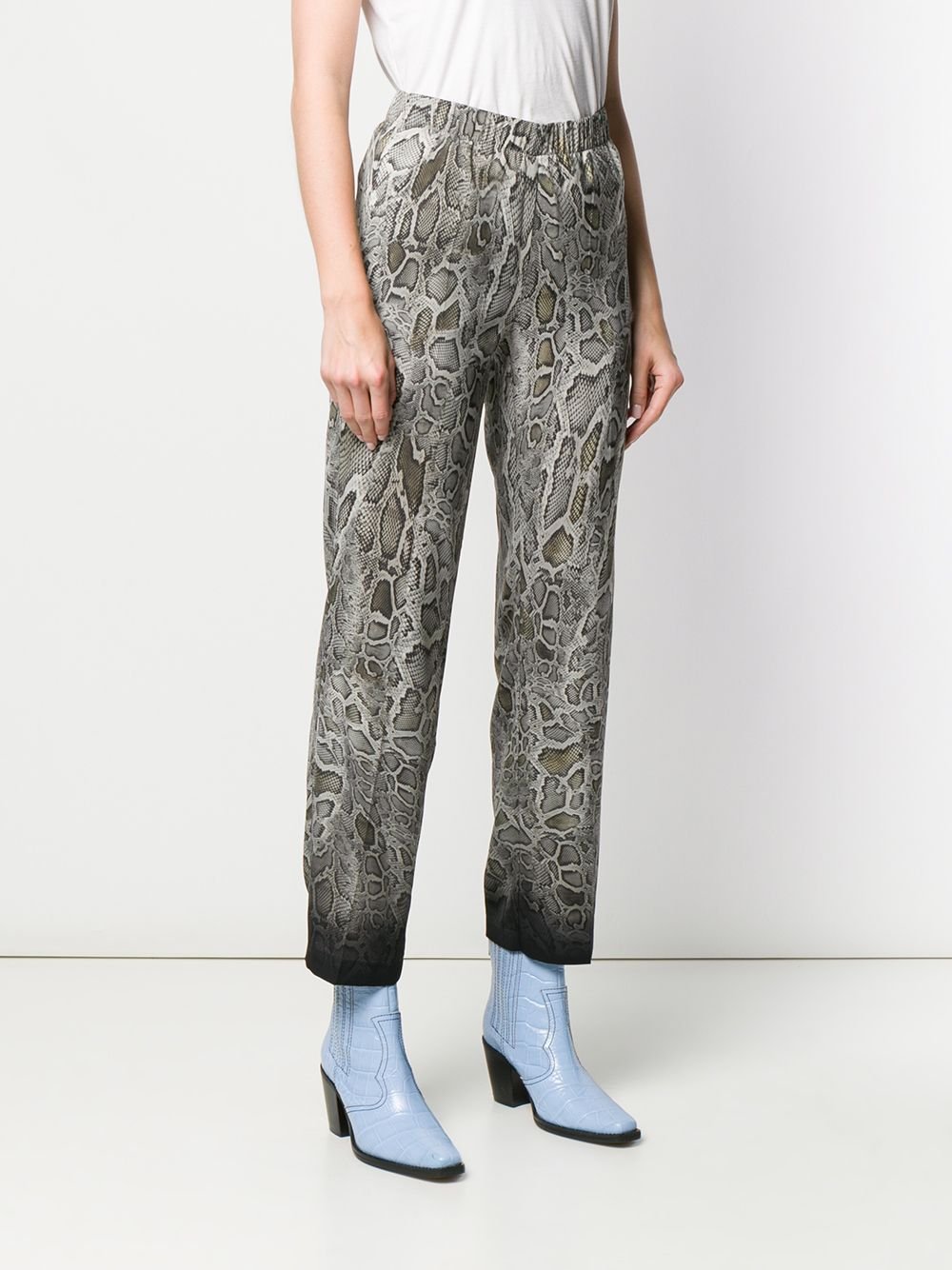 Змеиный принт стрит стайл