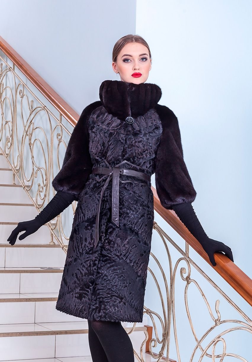Шуба из каракуля Дольче Габбана