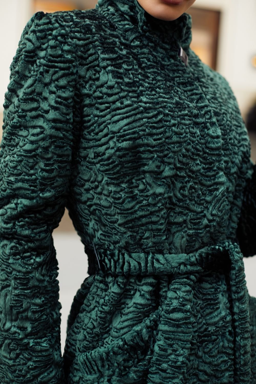 Полупальто из каракуля фабрика Елена