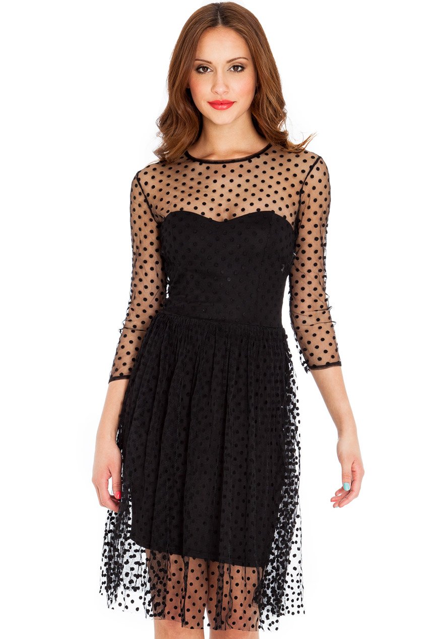 Черное платье с органзой