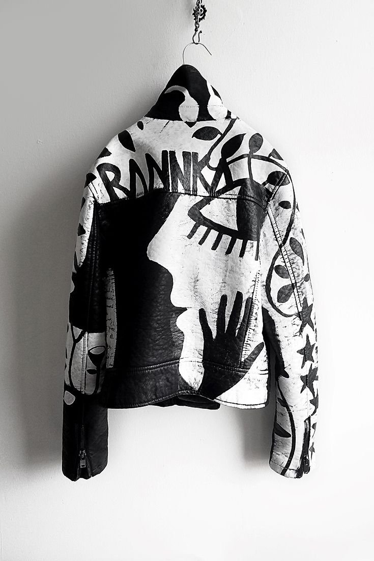 Черная куртка разрисовать