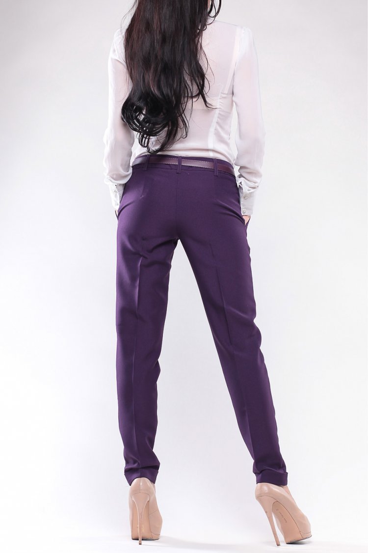 Брюки лавандового цвета