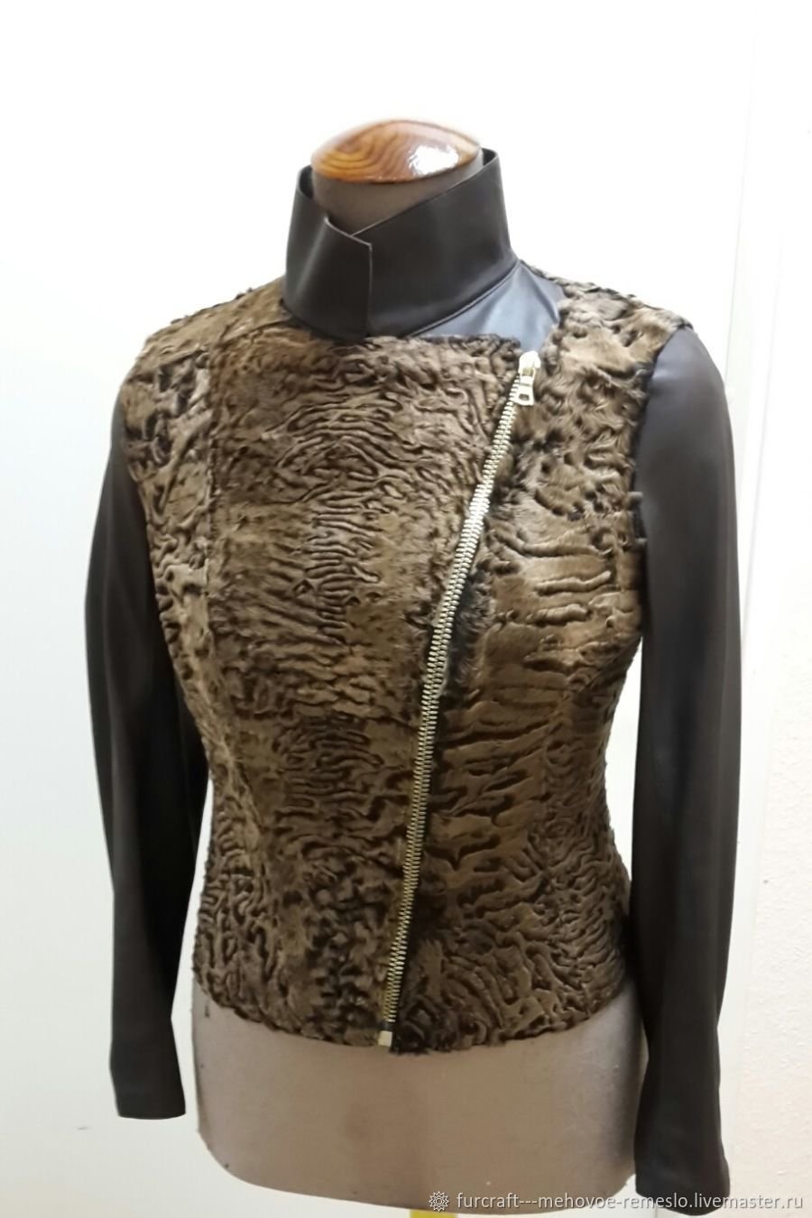 La Reine Blanche кожаные куртки Снежная Королева