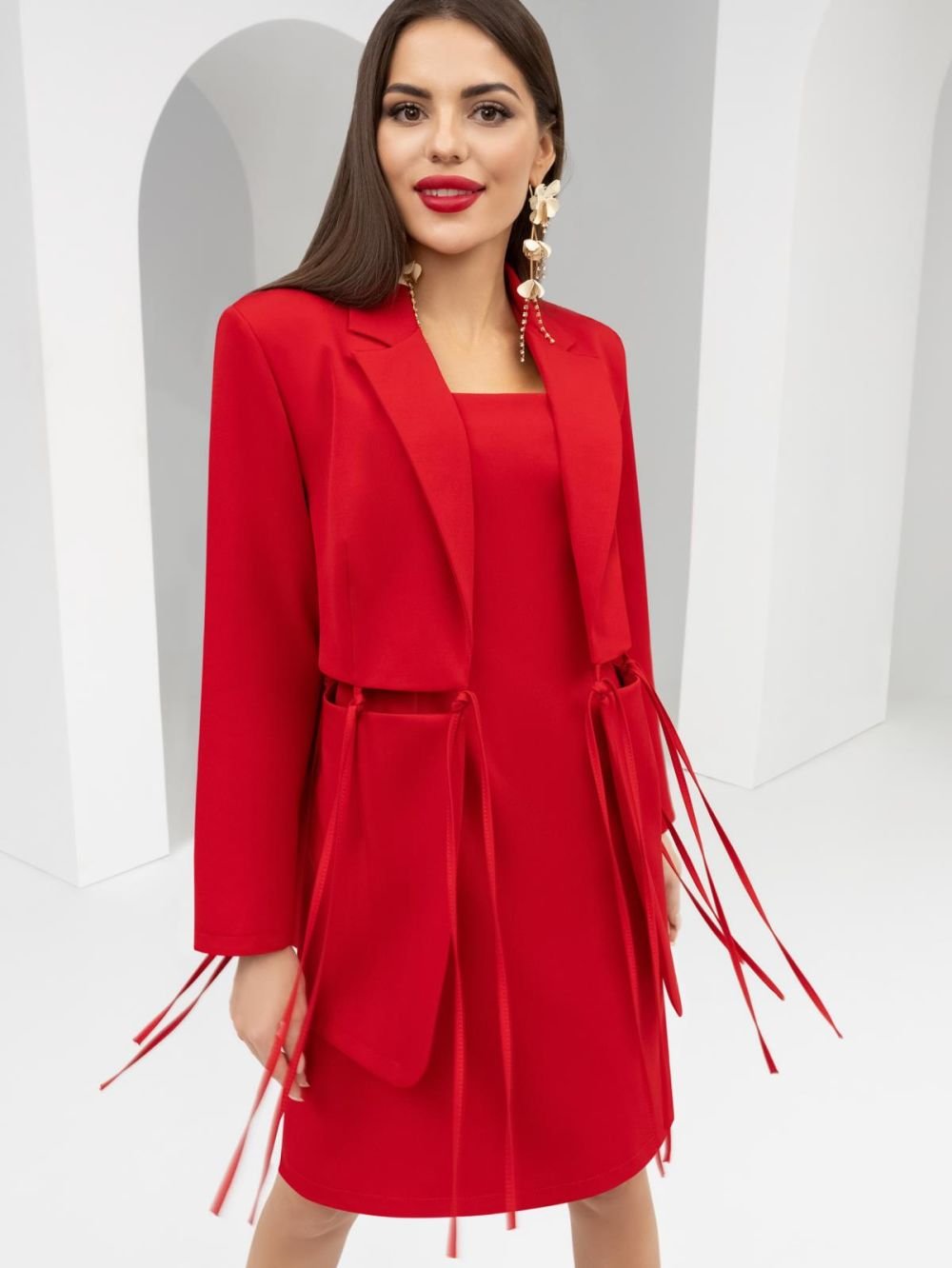 Красное платье комбинация