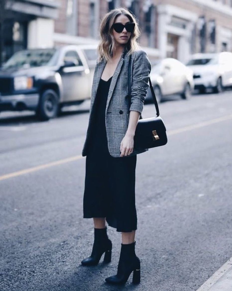 Платье в бельевом стиле