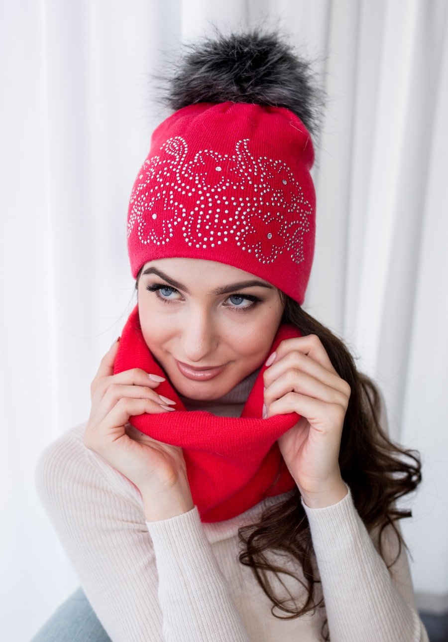 Шапка женская со Сваровски