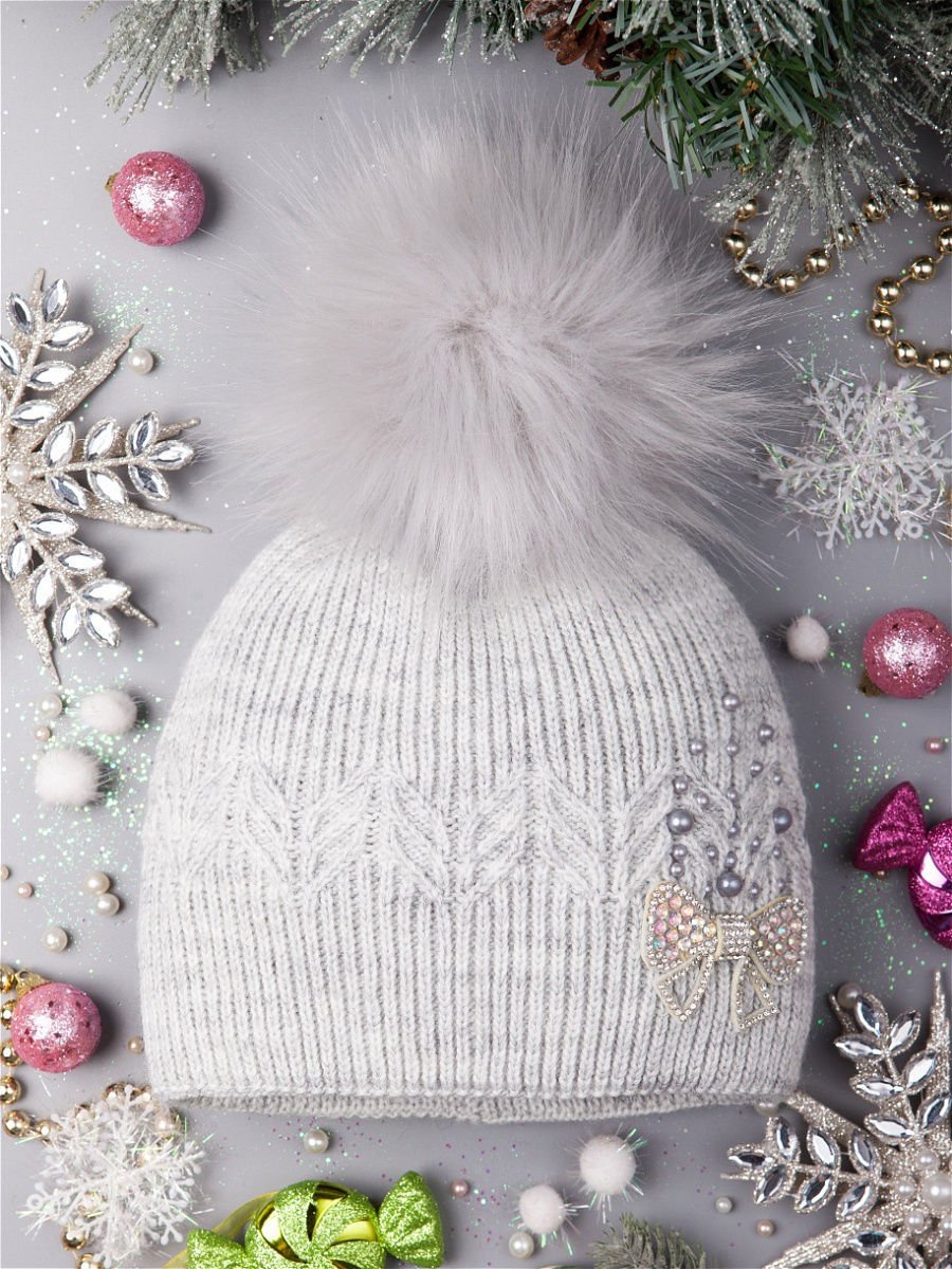 Шапка со стразами