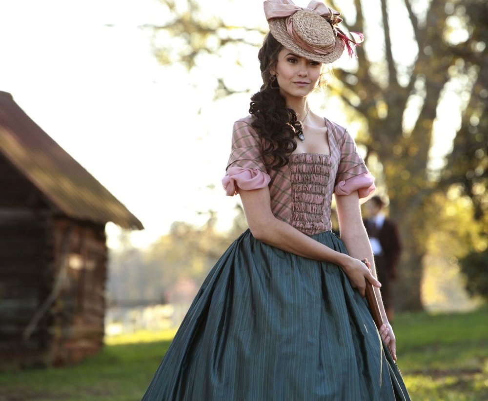 Платье для девочки в викторианском стиле