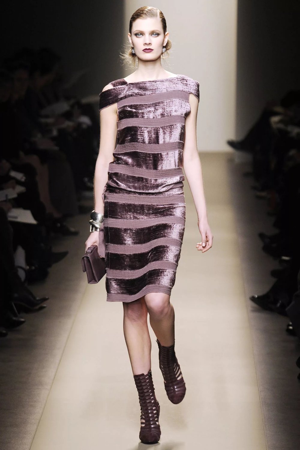 Платье панбархат на шифоне