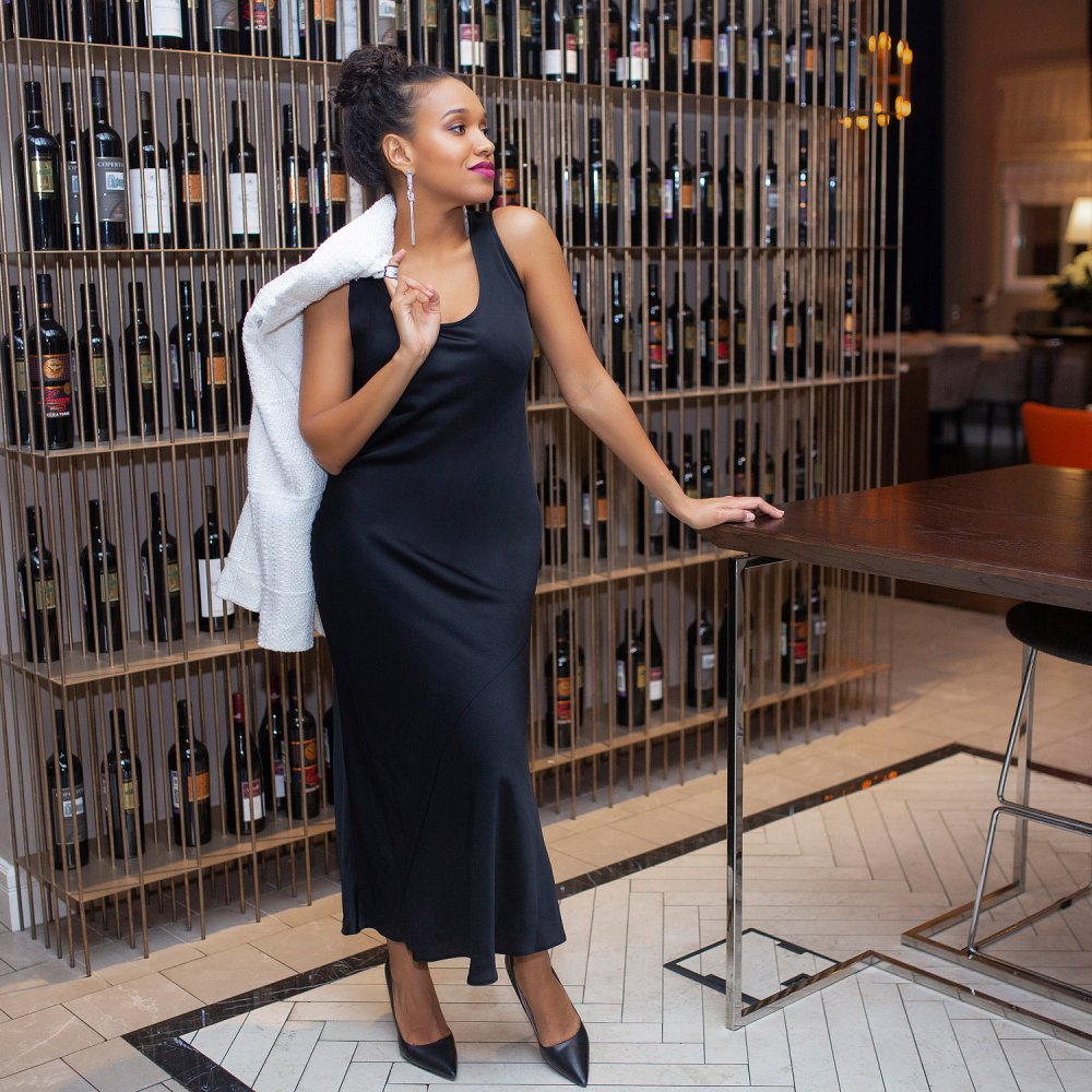 Платье в бельевом стиле