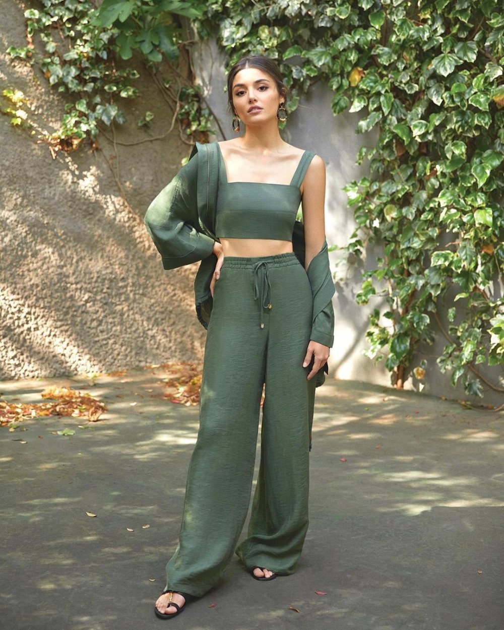 Турецкая актриса Ханде Эрчел 2020