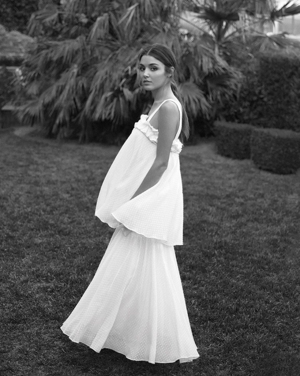 Ханде Эрчел полная